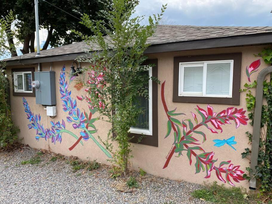 Zootown Bungalow Villa Missoula Bagian luar foto